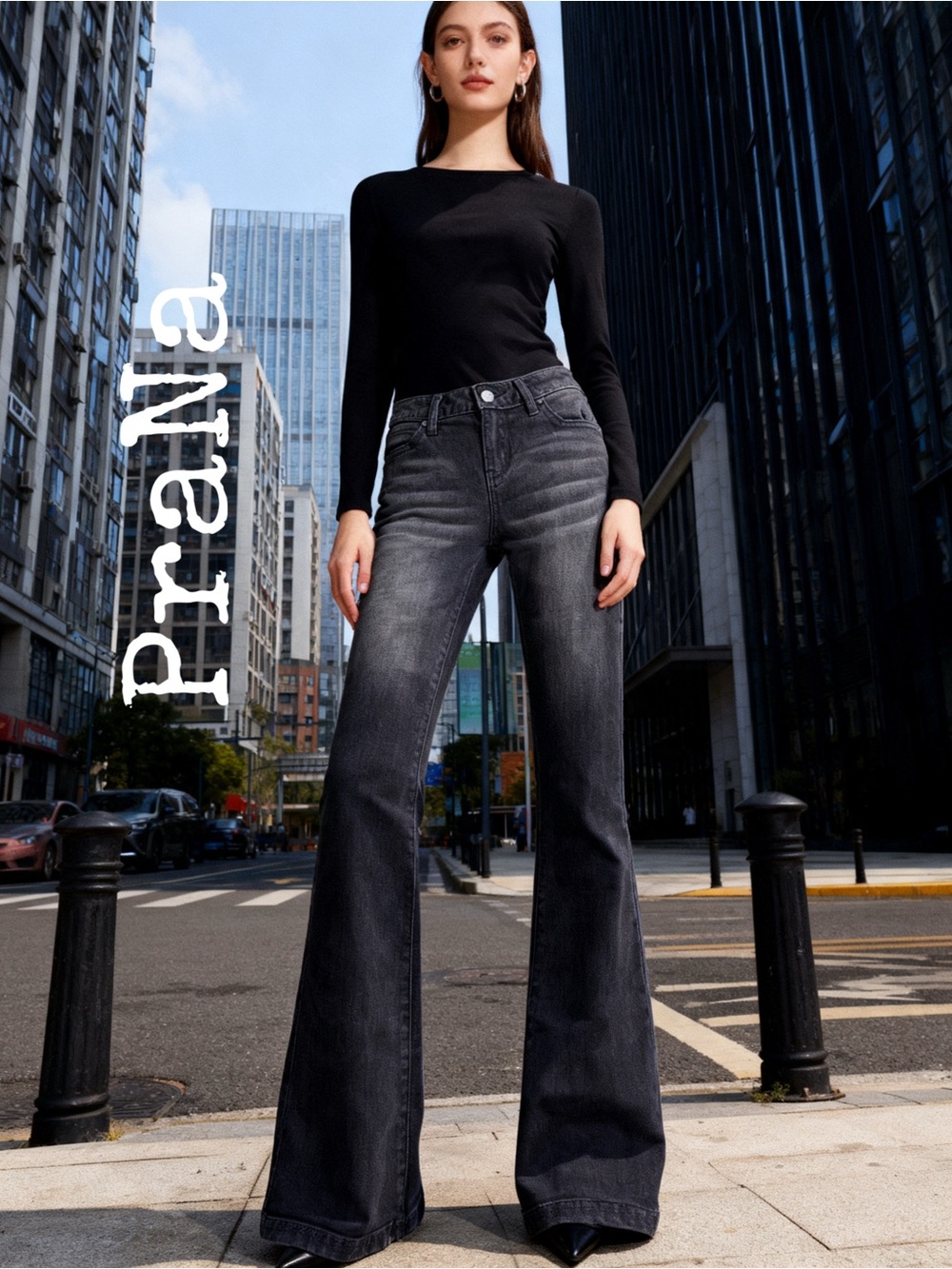PRANA
Dark Wash Bootcut Women’s Jeans